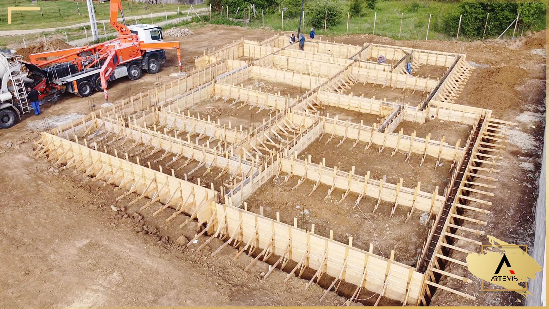 Case SIP vs. Case din Metal vs. Case din Cărămidă vs. Case din BCA: Ce Soluție de Construcție Este Potrivită pentru Tine?