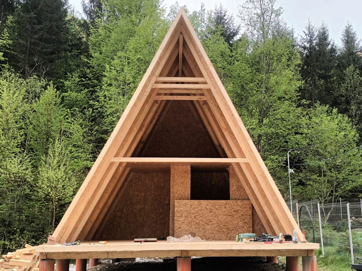 Case pe Structură de Lemn: Avantajele unei Alegeri Moderne cu BucovinaSIP